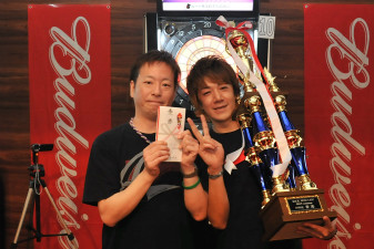 優勝　王子店　イシダ　ニイ　ペア